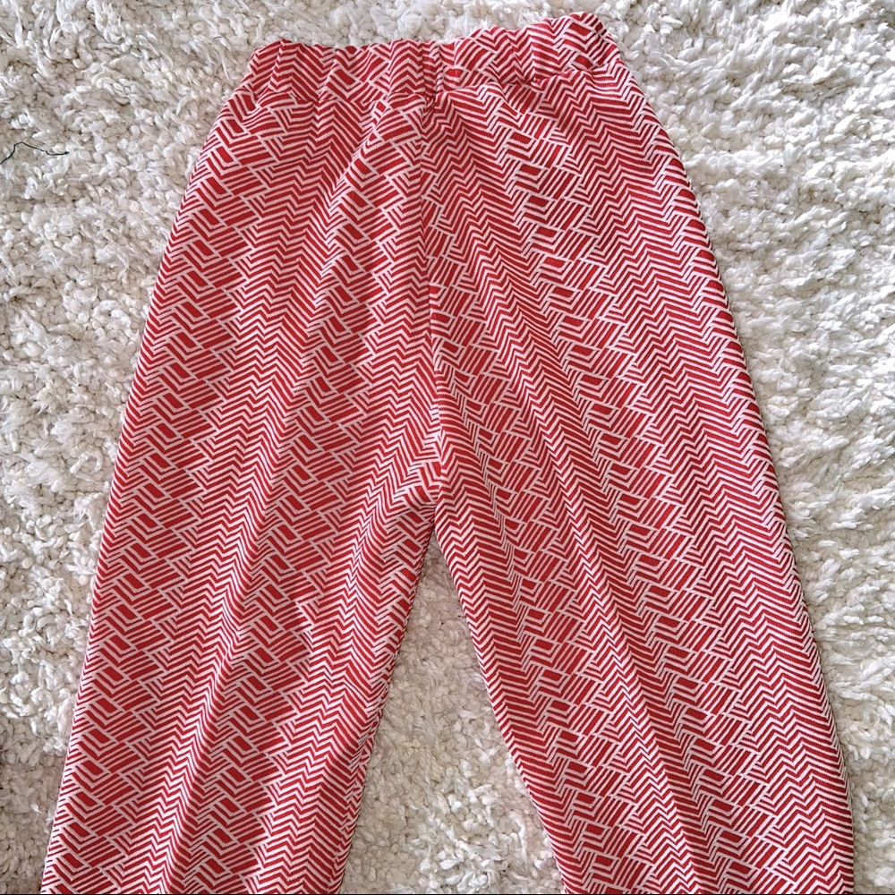 SOLD 1970s polyester red & white chevron high waist wide leg - Picture 7 of 10